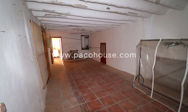 Resale - Cortijo -
Velez-Rubio