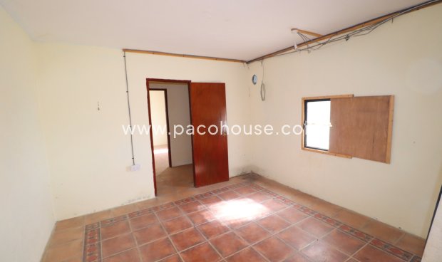 Resale - Cortijo -
Velez-Rubio