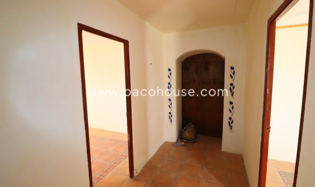 Resale - Cortijo -
Velez-Rubio