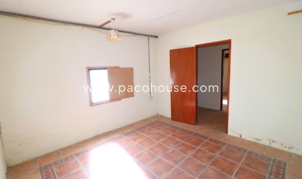 Resale - Cortijo -
Velez-Rubio