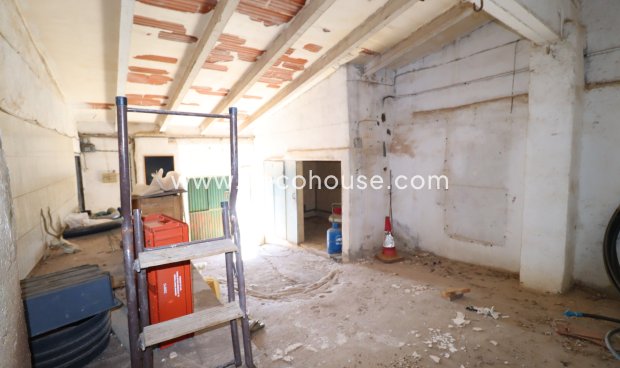 Resale - Cortijo -
Velez-Rubio