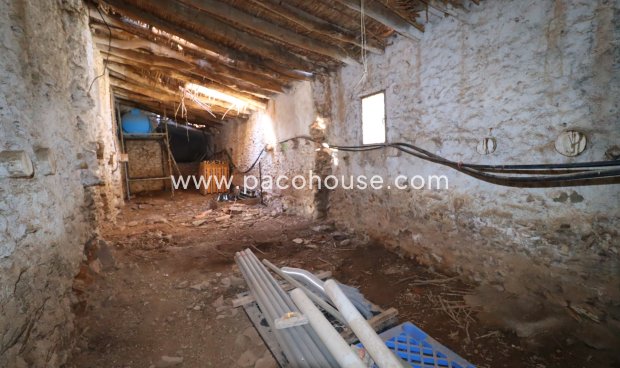 Resale - Cortijo -
Velez-Rubio