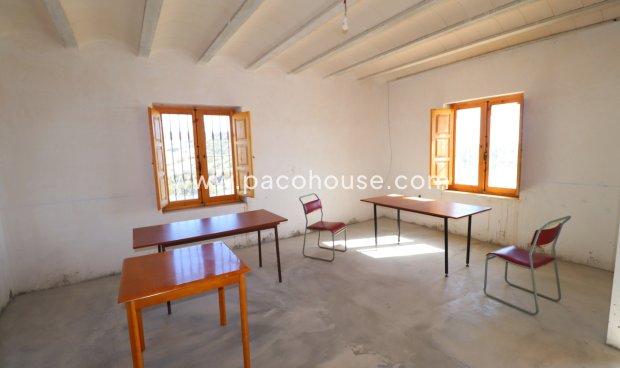 Resale - Cortijo -
Velez-Rubio