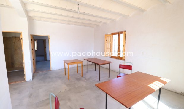 Resale - Cortijo -
Velez-Rubio