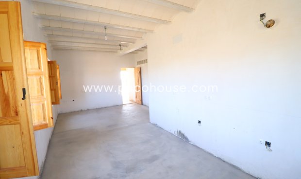 Resale - Cortijo -
Velez-Rubio