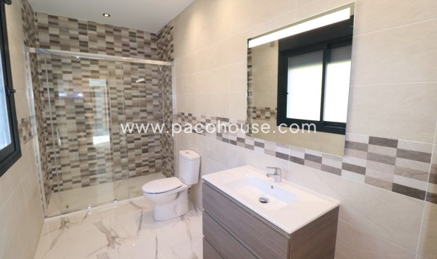 New Build - Villa -
Purias