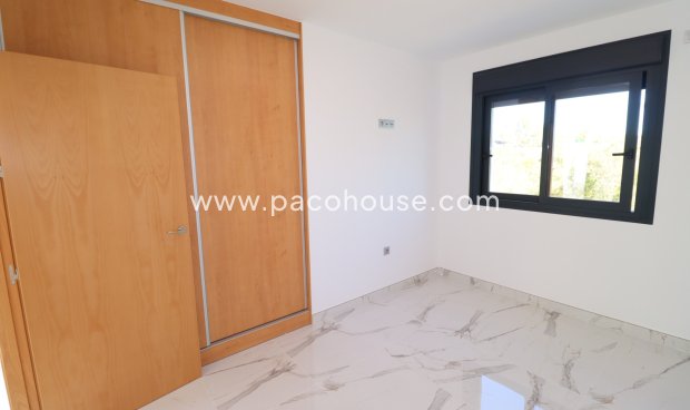 New Build - Villa -
Purias