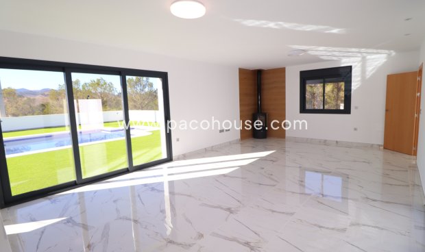 New Build - Villa -
Purias