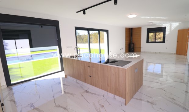 New Build - Villa -
Purias