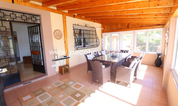 Resale - Villa -
Purias