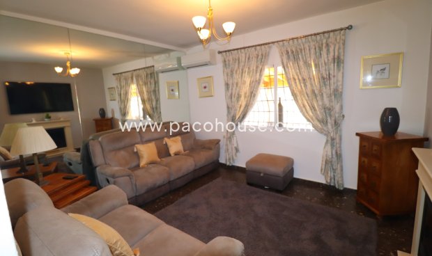 Resale - Villa -
Purias