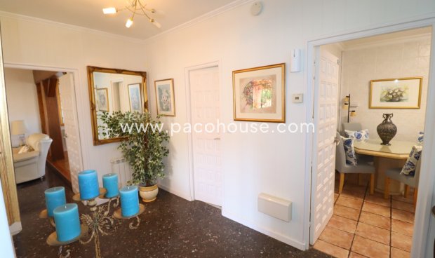 Resale - Villa -
Purias