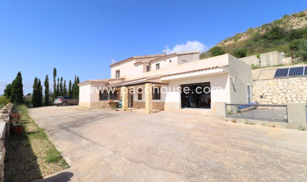 Resale - Country House -
Velez-Blanco