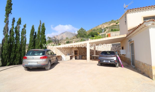 Resale - Country House -
Velez-Blanco