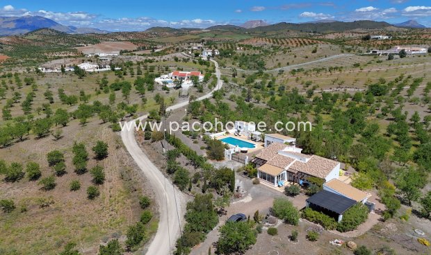 Resale - Villa -
Zarzalico