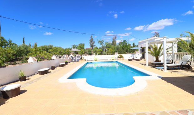 Resale - Villa -
Zarzalico