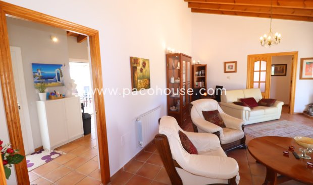 Resale - Villa -
Zarzalico