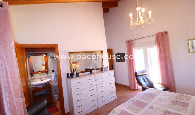 Resale - Villa -
Zarzalico