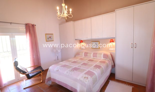 Resale - Villa -
Zarzalico