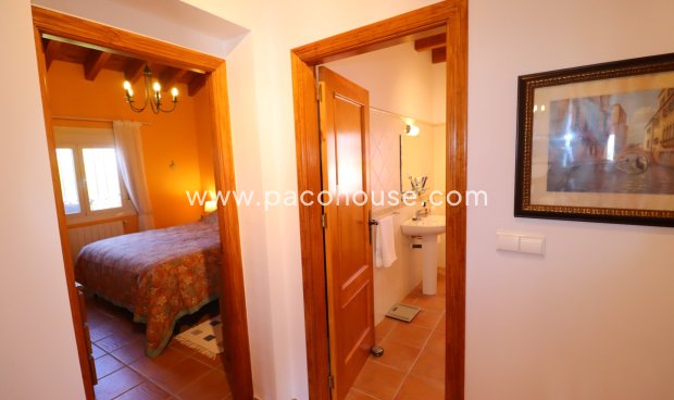 Resale - Villa -
Zarzalico