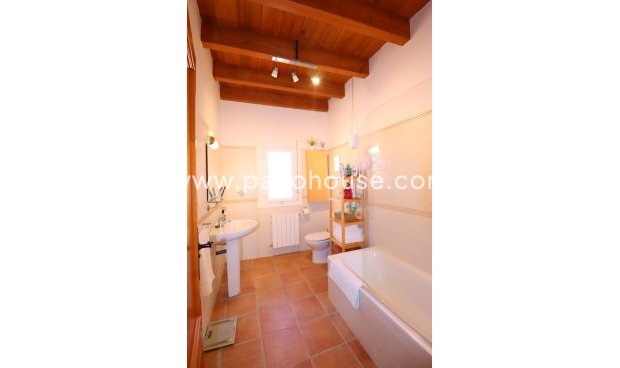 Resale - Villa -
Zarzalico