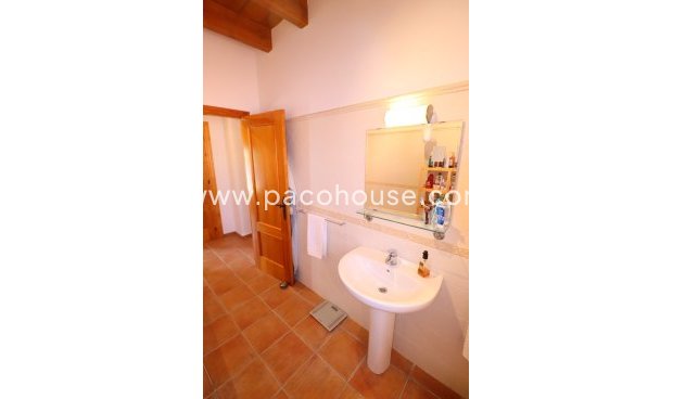 Resale - Villa -
Zarzalico