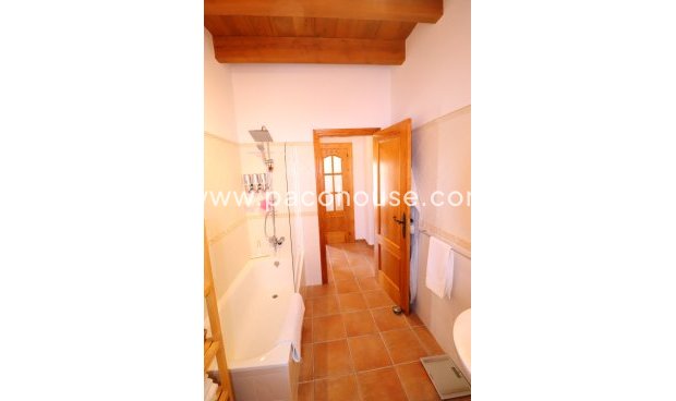 Resale - Villa -
Zarzalico