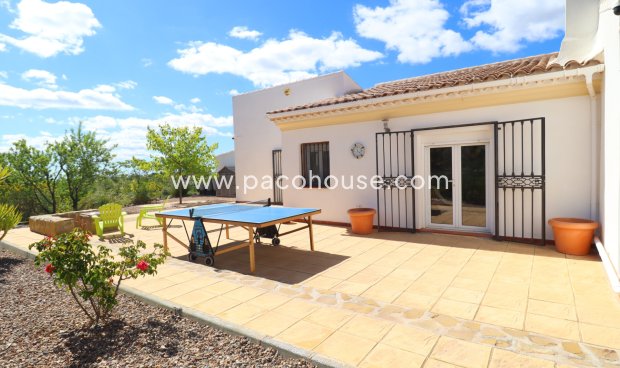 Resale - Villa -
Zarzalico