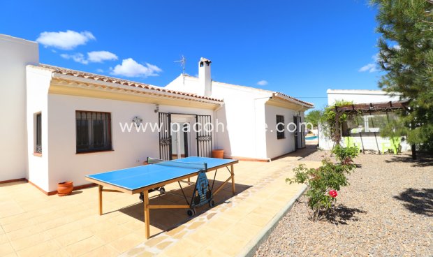 Resale - Villa -
Zarzalico