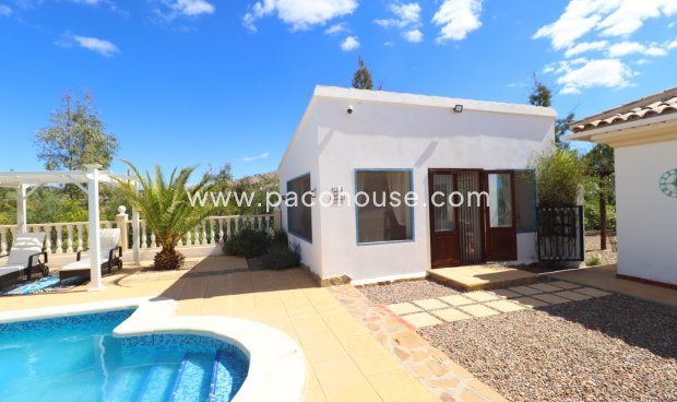 Resale - Villa -
Zarzalico