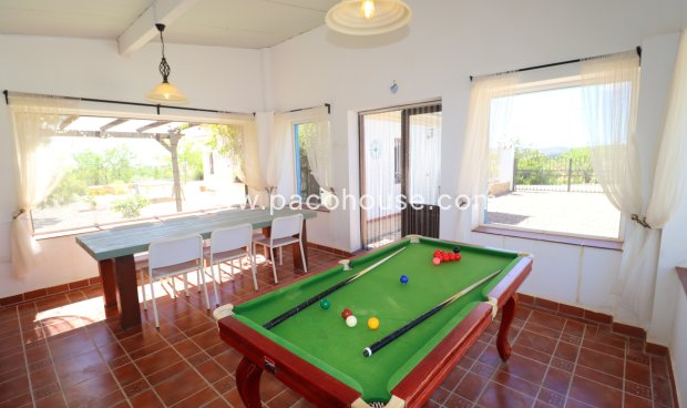 Resale - Villa -
Zarzalico