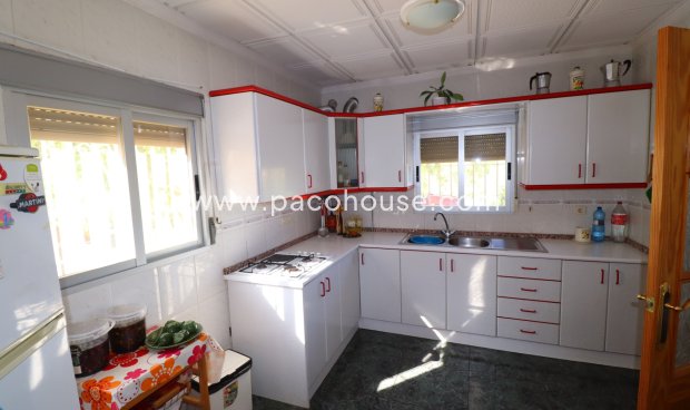Resale - Country House -
Velez-Rubio