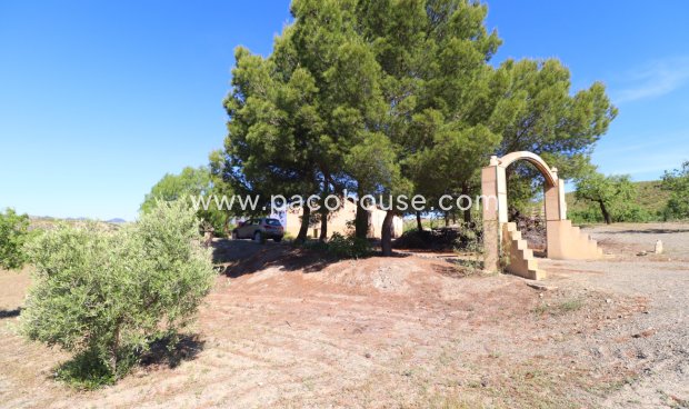 Resale - Country House -
Velez-Rubio
