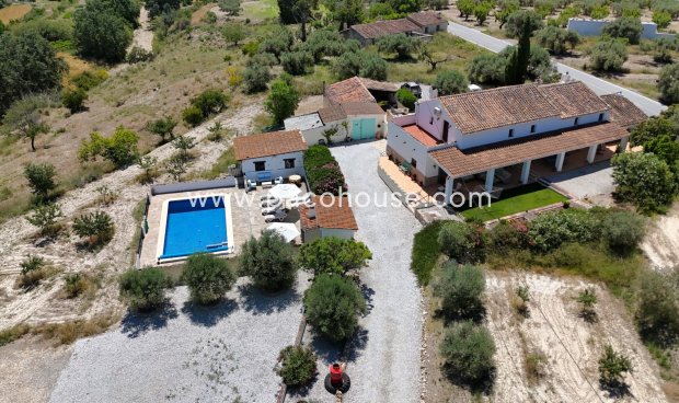 Resale - Cortijo -
Velez-Blanco