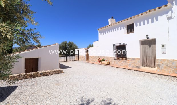 Resale - Cortijo -
Velez-Blanco