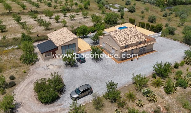 Resale - Country House -
Velez-Blanco