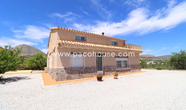 Resale - Country House -
Velez-Blanco