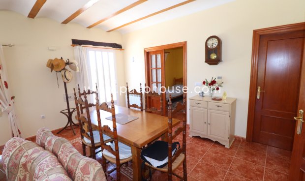 Resale - Country House -
Velez-Blanco