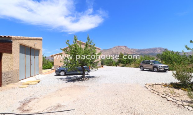 Resale - Country House -
Velez-Blanco