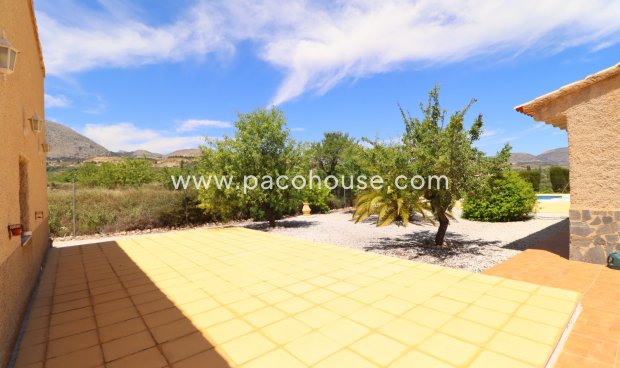 Resale - Country House -
Velez-Blanco