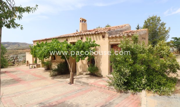 Resale - Cortijo -
Zarzalico
