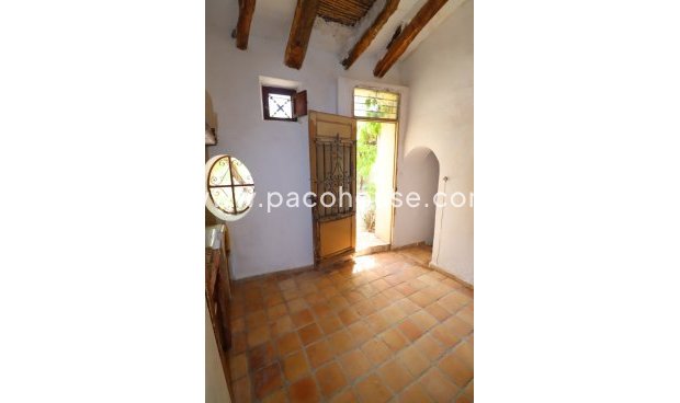 Resale - Cortijo -
Zarzalico