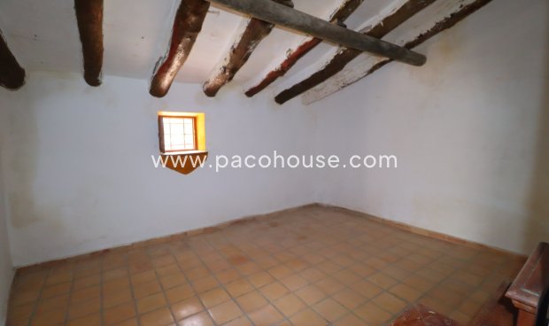 Resale - Cortijo -
Zarzalico