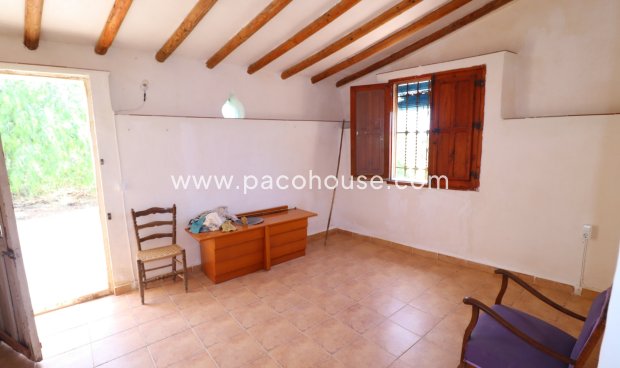 Resale - Cortijo -
Zarzalico