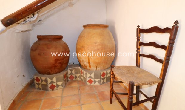 Resale - Cortijo -
Zarzalico