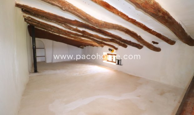 Resale - Cortijo -
Zarzalico