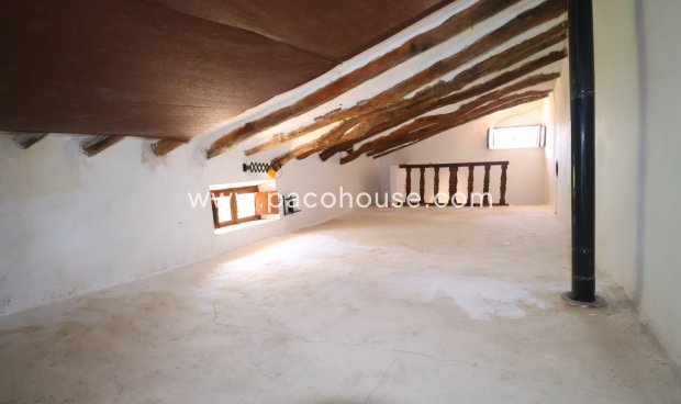 Resale - Cortijo -
Zarzalico