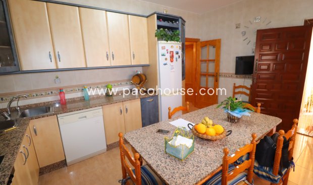 Resale - Country House -
Purias