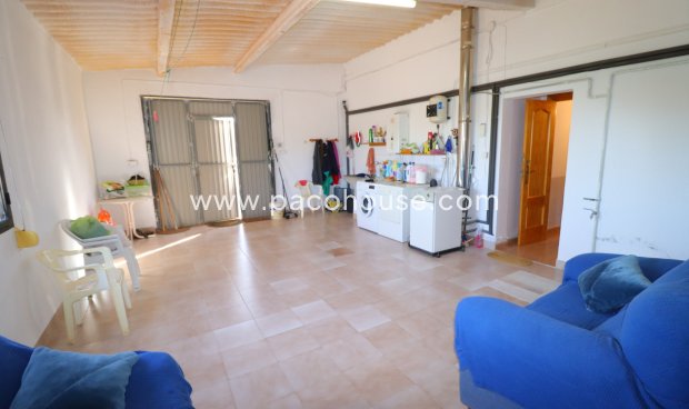 Resale - Country House -
Purias