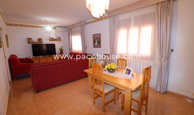 Resale - Country House -
Purias